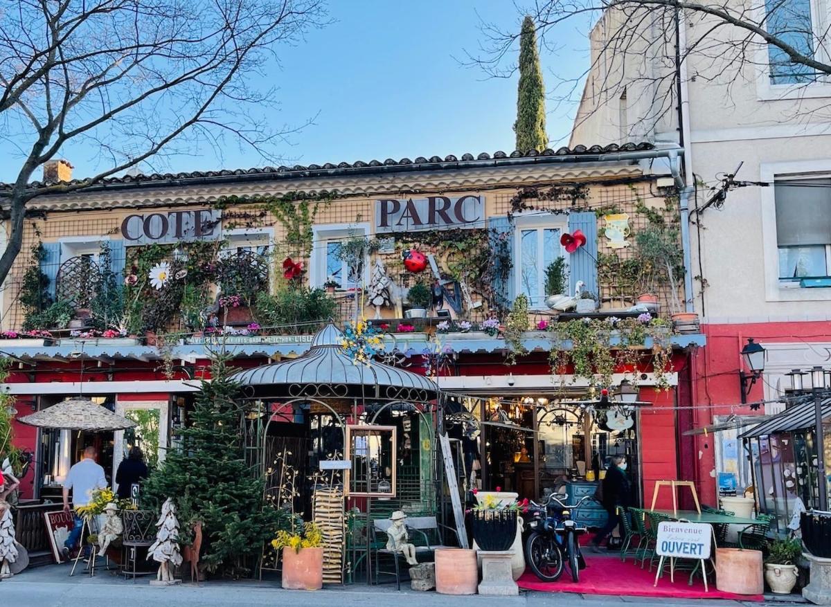 Logement Studio Avec Vue Sur Le Centre Historique LʼIsle-sur-la-Sorgue Esterno foto